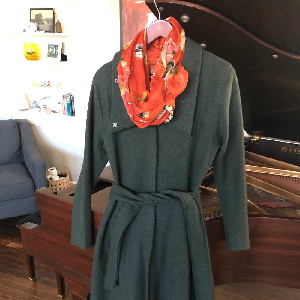 Anthropologie Saachi Lightweight Infinity Scarf